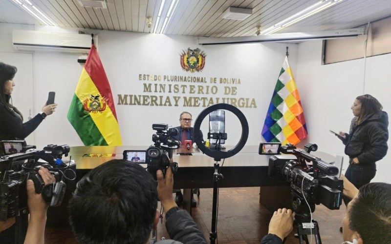Bolivia impulsa formalización aurífera para aprovechar precios históricos del oro